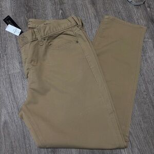 New Banana Republic Athletic Fit Khaki  Men's Jeans 35x30